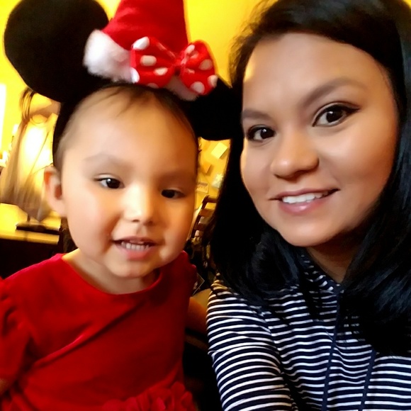 Meet your Posher, Robin - Picture 2 of 3